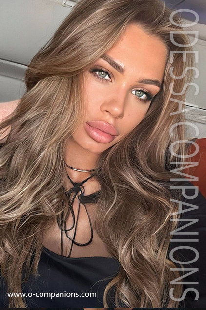 ARINA, 20 YEARS
www.o-companions.com