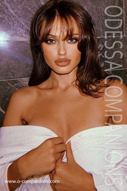 fania, 22 YEARS
www.o-companions.com